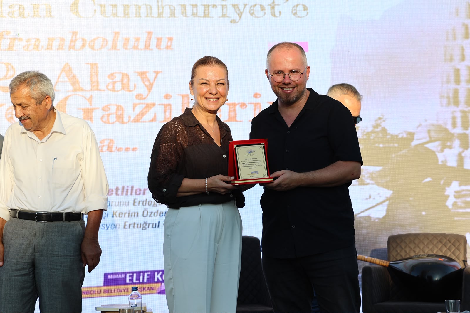 Safranbolu'da "Dünya Tarihini Değiştiren Safranbolulular" söyleşisi ve 42. Alay Anı Sergisi düzenlendi