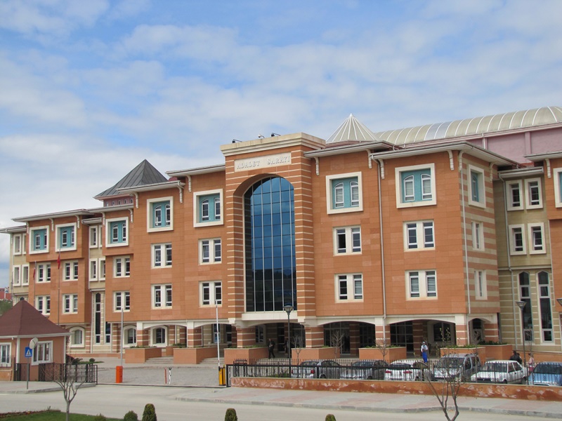 Cinsel İstismar Davasında Yeni Gelişme: İstinaf Kararı Sonrası Sanık Tahliye Edildi